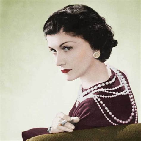 coco chanel short biography|when did Coco Chanel die.